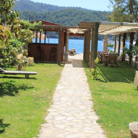 Bed and Breakfast Sakin Vadi Winehouse Orhaniye  Exterior foto